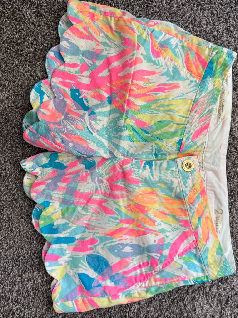 Lilly Pulitzer Butterscup Brand Pastel Watercolor Scalloped Shorts